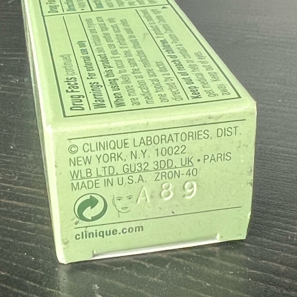 Clinique blackhead solutions 7 day deep pore, cleanse and scrub-Sample - Picture 7 of 8